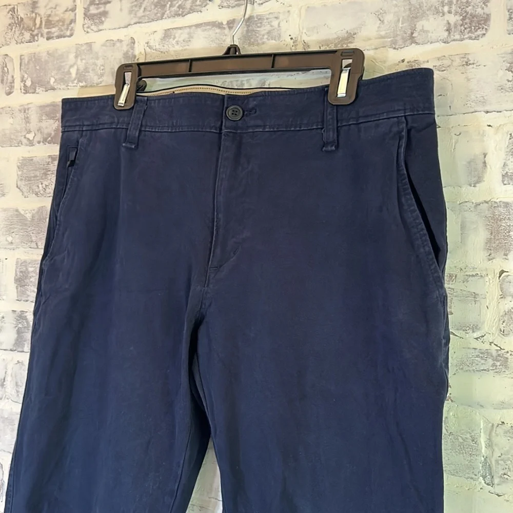 Dockers Men’s Navy Chino Pants Straight Fit Smart 369 Flex Career Pants 36 x 34